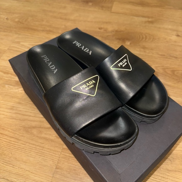Prada Pool slide 'Black' - Picture 3 of 5